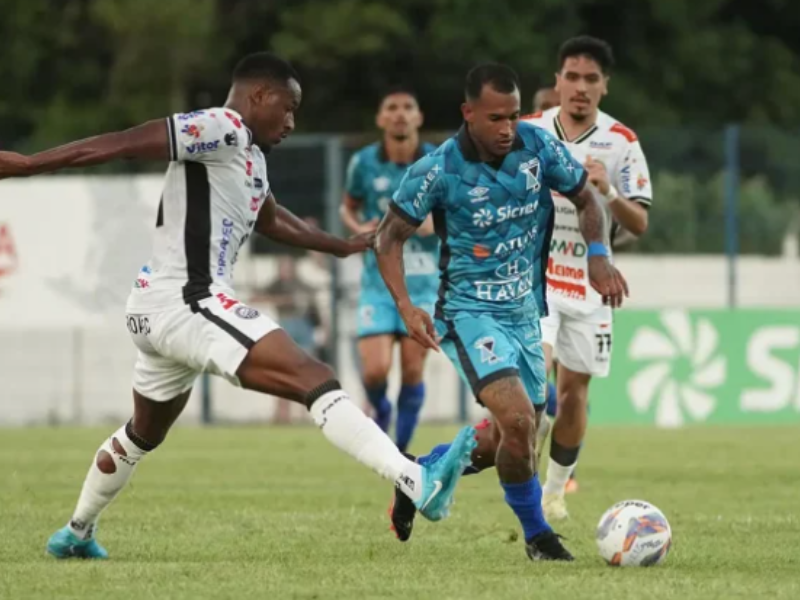 Operário-PR supera Azuriz e reassume liderança provisória do Paranaense