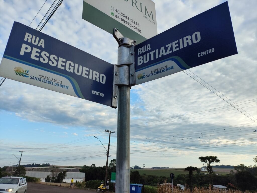 Cruzamento onde aconteceu acidente entre motocicleta e ônibus escolar em Santa Izabel do Oeste