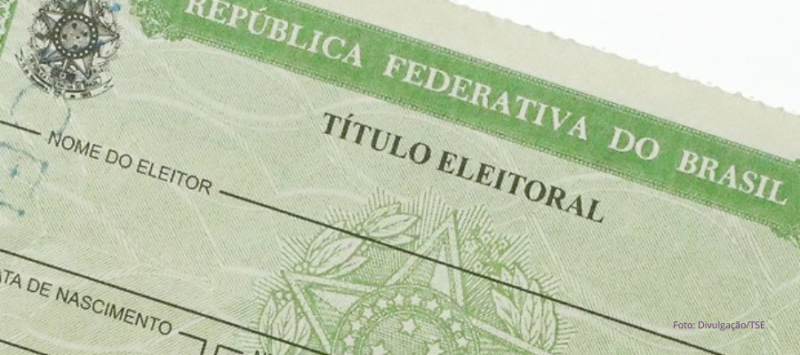 título de eleitor simbolizando o processo de cancelamento de registros eleitorais.