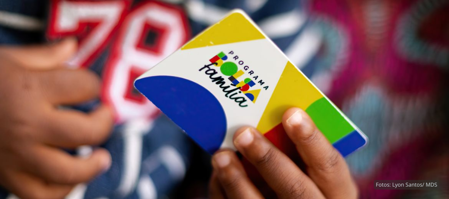 Família comemora conquista com saída do Bolsa Família por aumento de renda