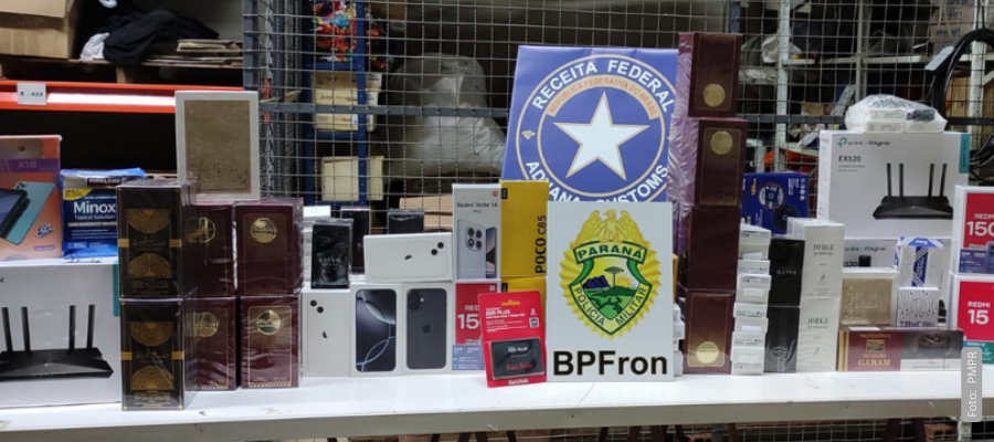BPFRON apreende produtos contrabandeados em ônibus interestadual durante operação em Realeza, no Sudoeste do Paraná