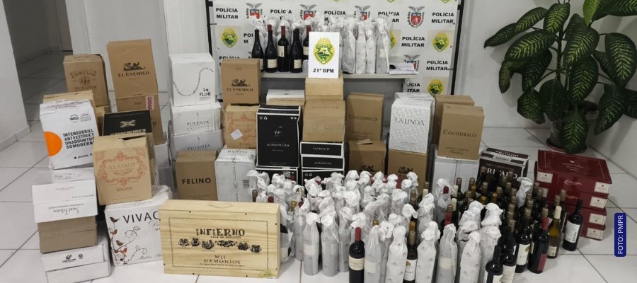 Garrafas apreendidas pela Polícia Militar em Realeza