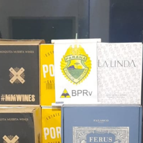 Polícia Militar apreende vinhos e azeites contrabandeados na PRC-280 em Marmeleiro 
