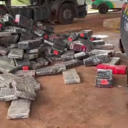 PRF apreende 2,6 toneladas de maconha em carreta no Sudoeste do Paraná