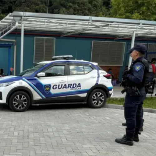 Adolescentes esfaqueiam professora em escola pública do Rio Grande do Sul