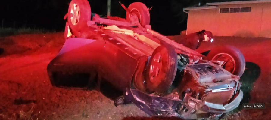 Capotamento na PR-281 deixa dois feridos em São Jorge D’Oeste