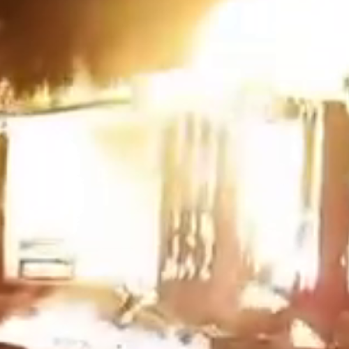 Casa destruída por incêndio em Pinhal de São Bento