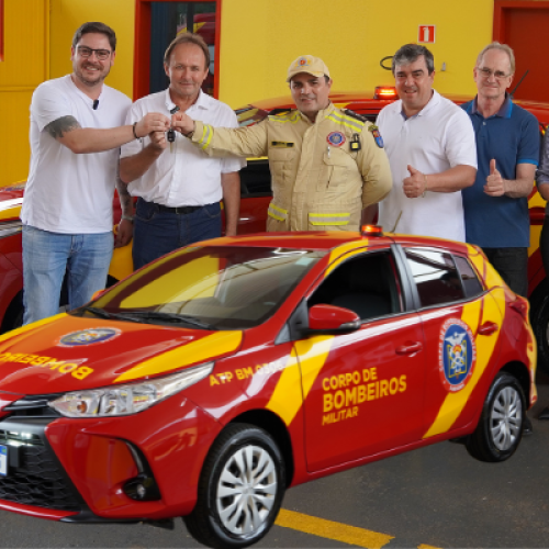 Capanema recebe novo veículo para Corpo de Bombeiros