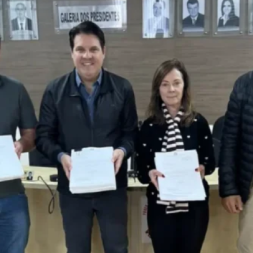 Prefeitura de Coronel Vivida protocola novo Plano de Cargos e Salários na Câmara
