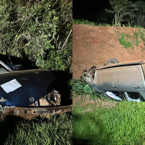 sinistro na PR-884 em Renascença com colisão frontal entre dois veículos