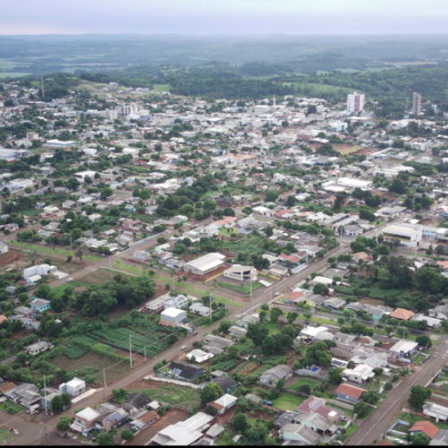 Prefeitura de Capanema realiza ação para cadastrar famílias da Vila Porto Moisés Lupion